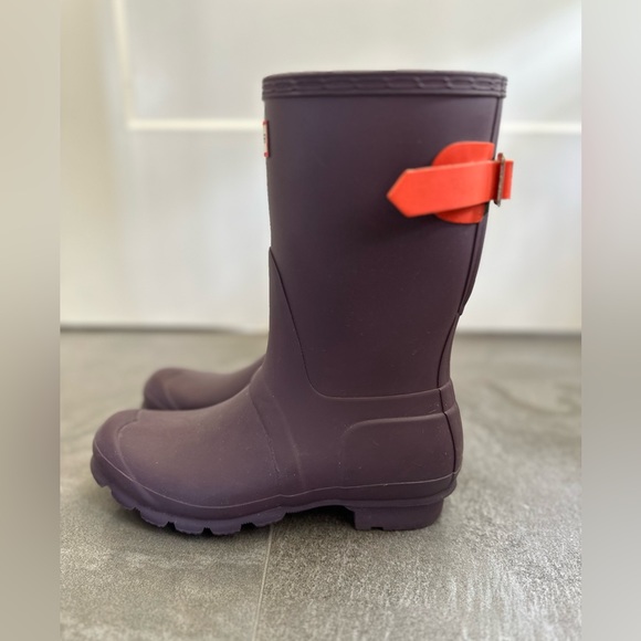 Eggplant Hunter Rain Boots - Picture 2 of 4